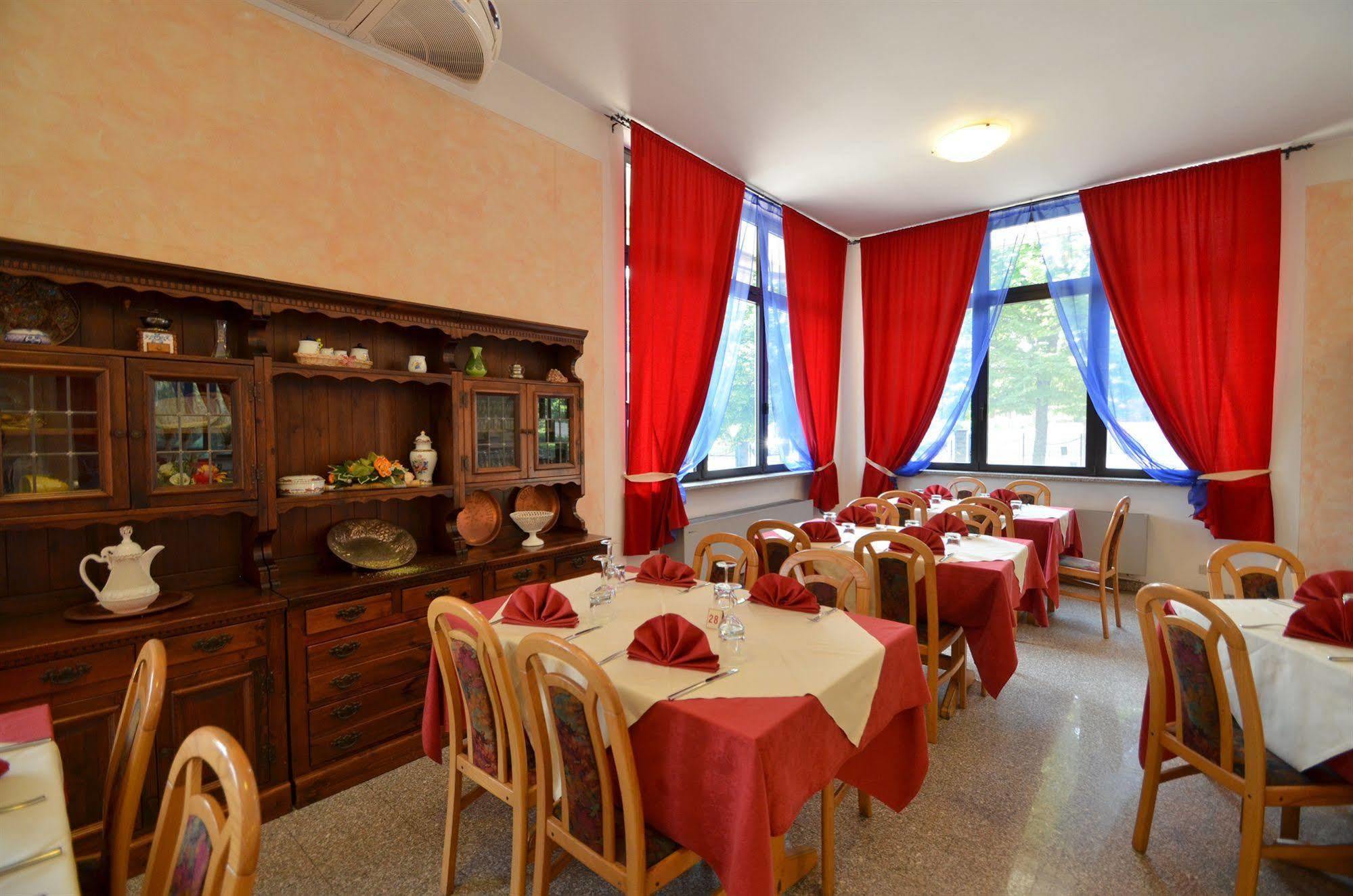 Rio Hotel Rivalta di Torino Esterno foto