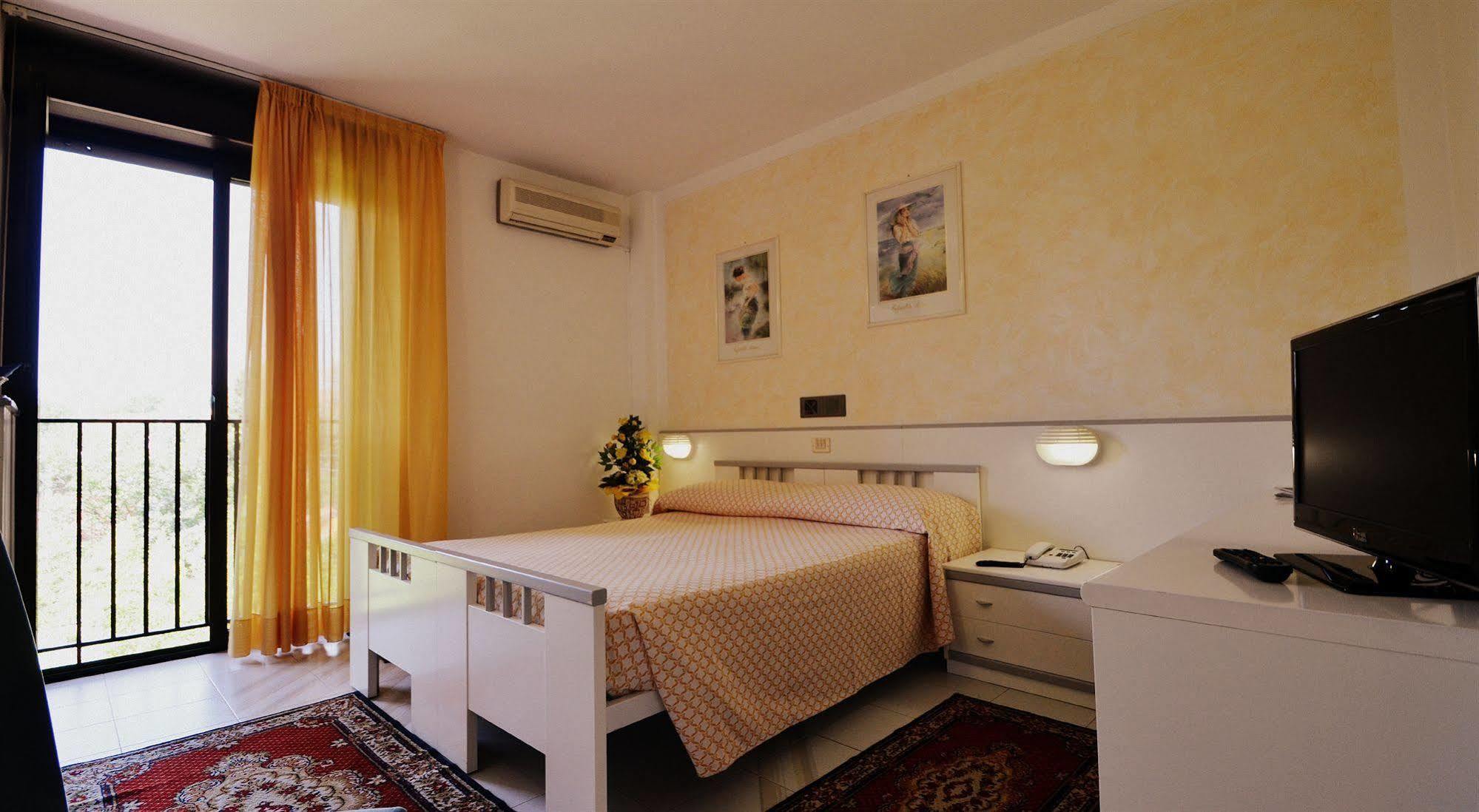 Rio Hotel Rivalta di Torino Esterno foto