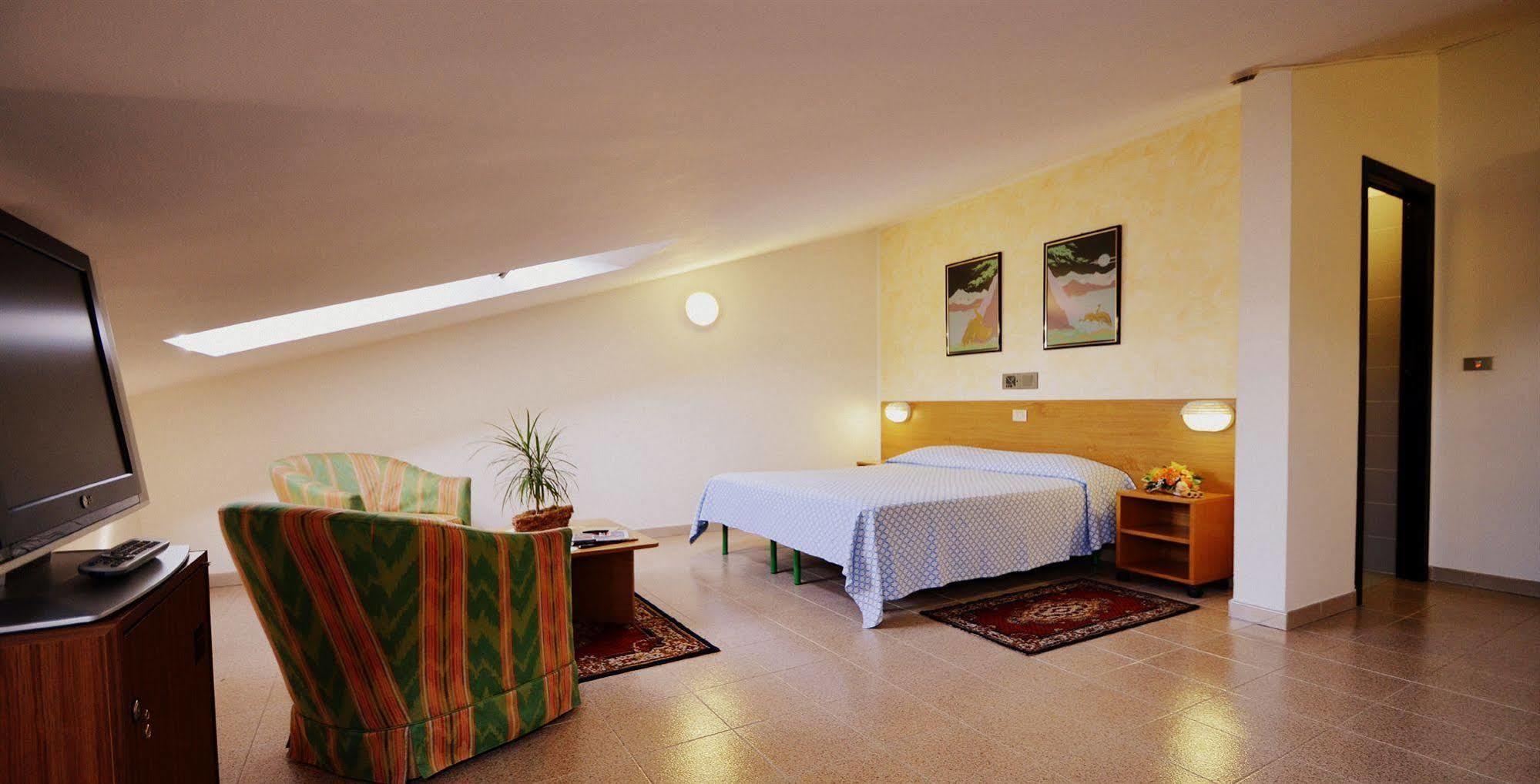 Rio Hotel Rivalta di Torino Esterno foto